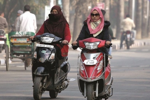 احتمال قانونی شدن موتورسواری بانوان در ایران